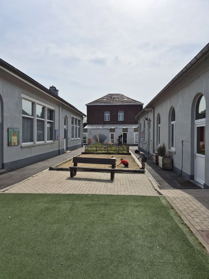 Ecole